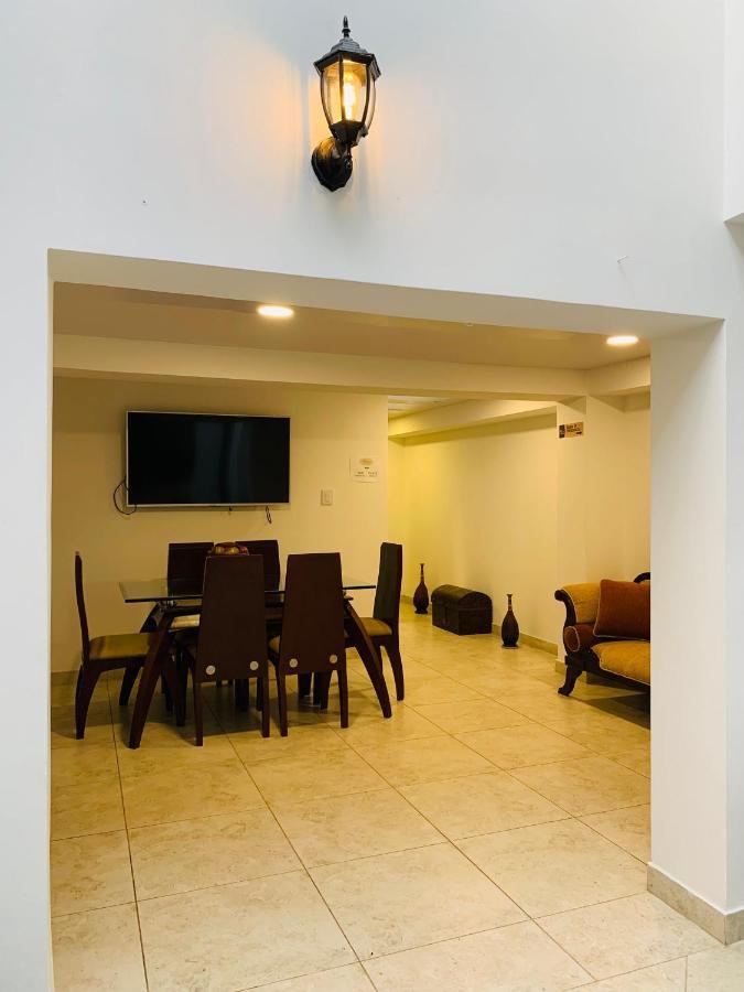 Pensión Casa Zambrano *