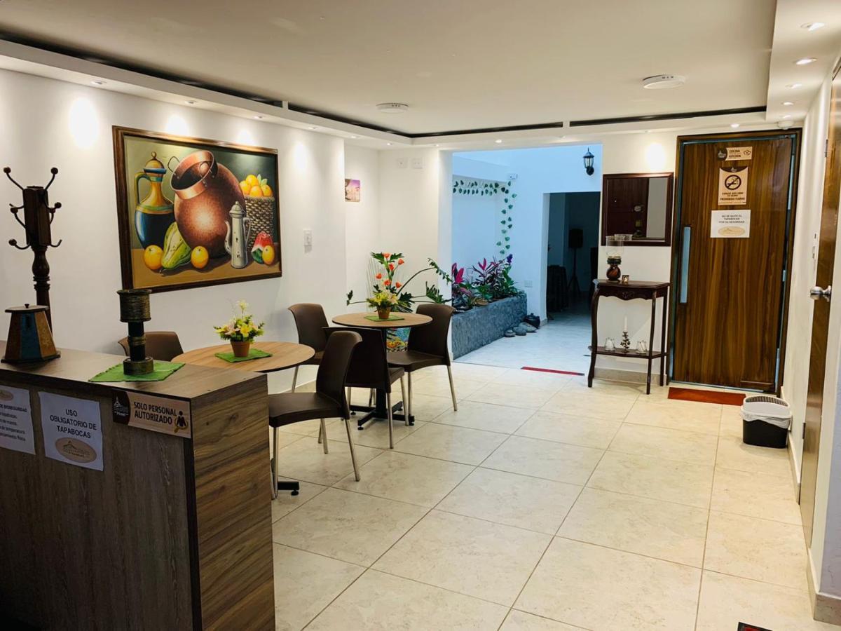 Casa Zambrano Pensión